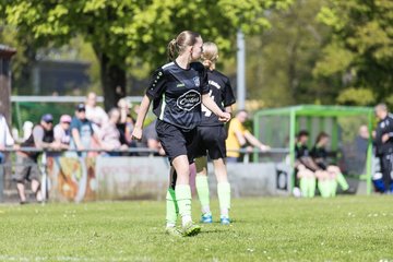 Bild 30 - wBJ SV Henstedt Ulzburg - FSG Oldendorf Itzehoe : Ergebnis: 6:3